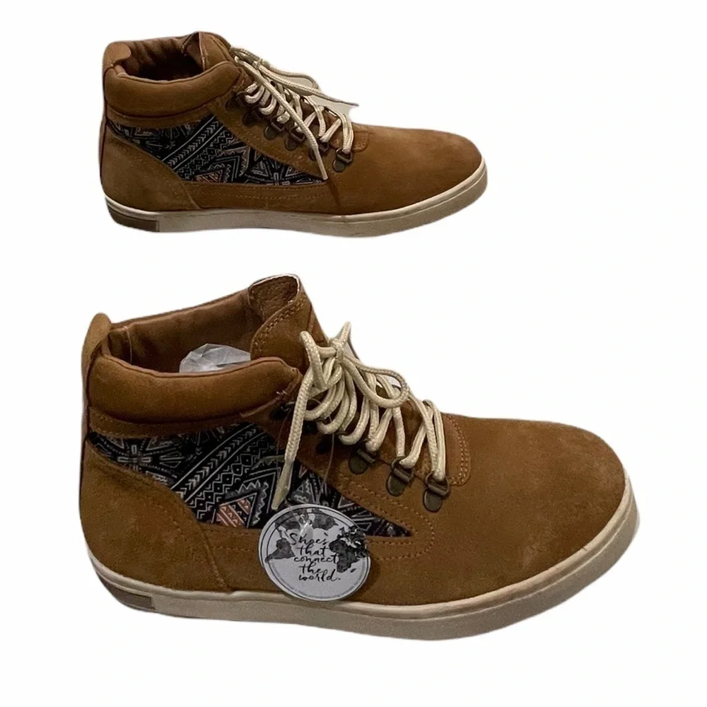 NWT- Inkkas Tan Suede camping boots. Size 12 - Picture 1 of 12